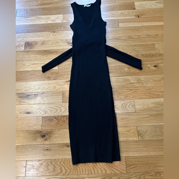 Good American Belted Dress - Picture 4 of 7